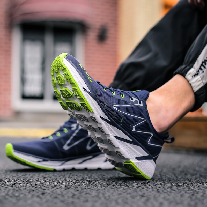 Men's Comfortable Athletic Sneakers